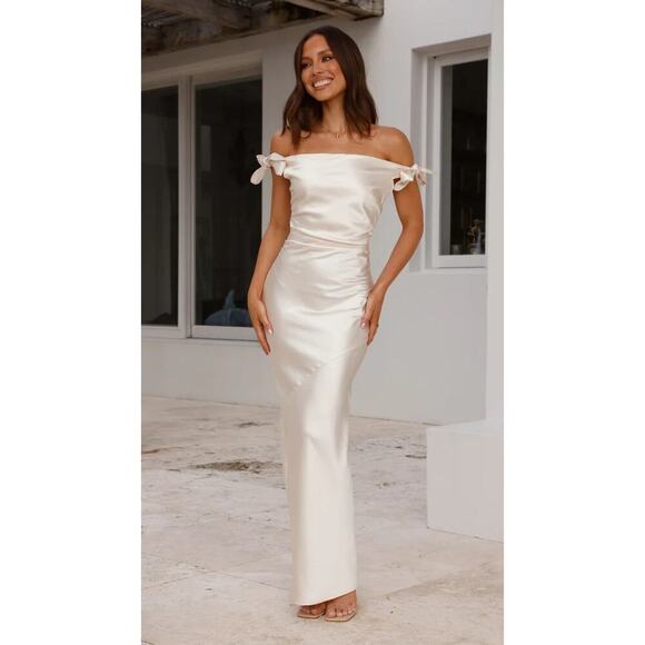 NWT Billy J Women's Champagne Tie Sleeves Frida Maxi Dress Size 8 - Picture 1 of 16